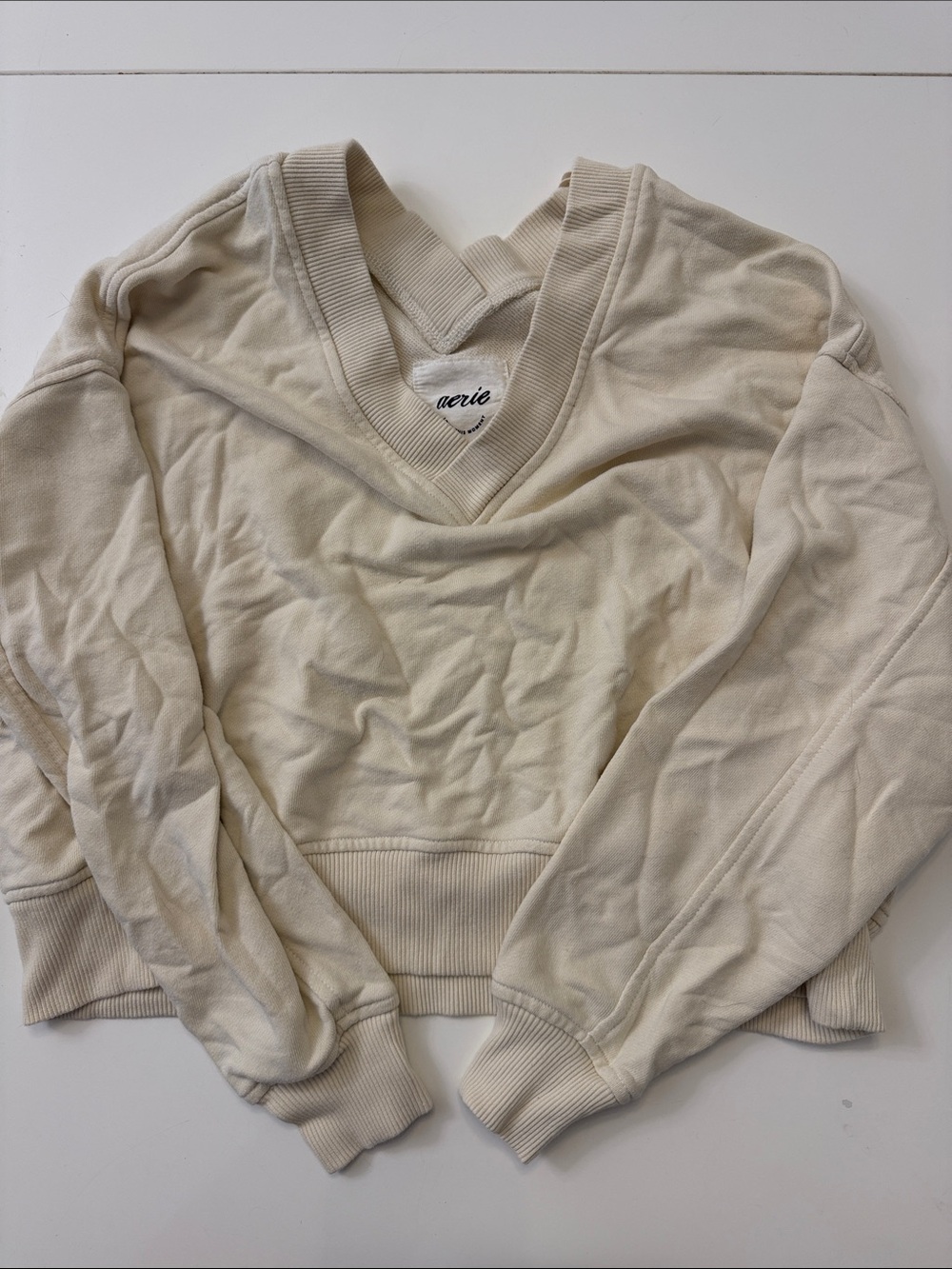 Aerie Cream V-Neck Cropped Sweater